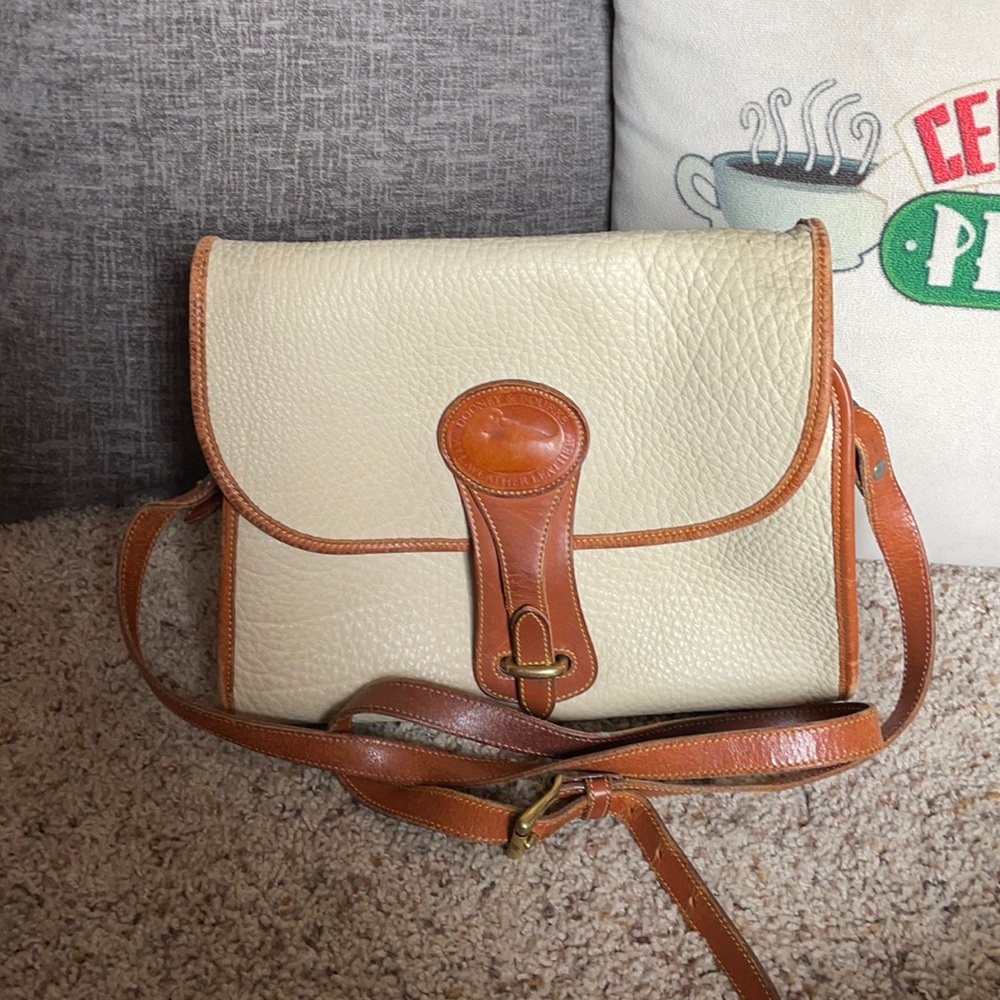 Beautiful large vintage Dooney and Bourke